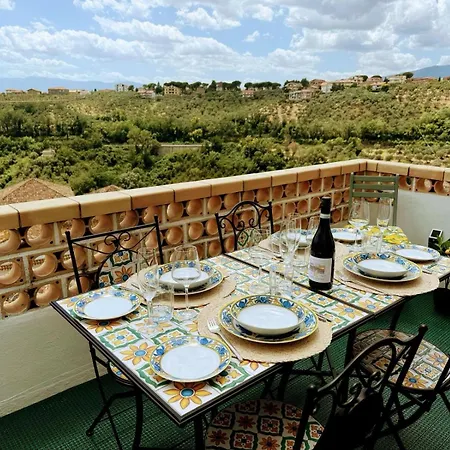 Hébergement de vacances Casa Di Martile - Sfeervol Italiaans Met Panoramisch Dakterras *